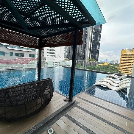 Reizz Residence By Perkasa Κουάλα Λουμπούρ Εξωτερικό φωτογραφία